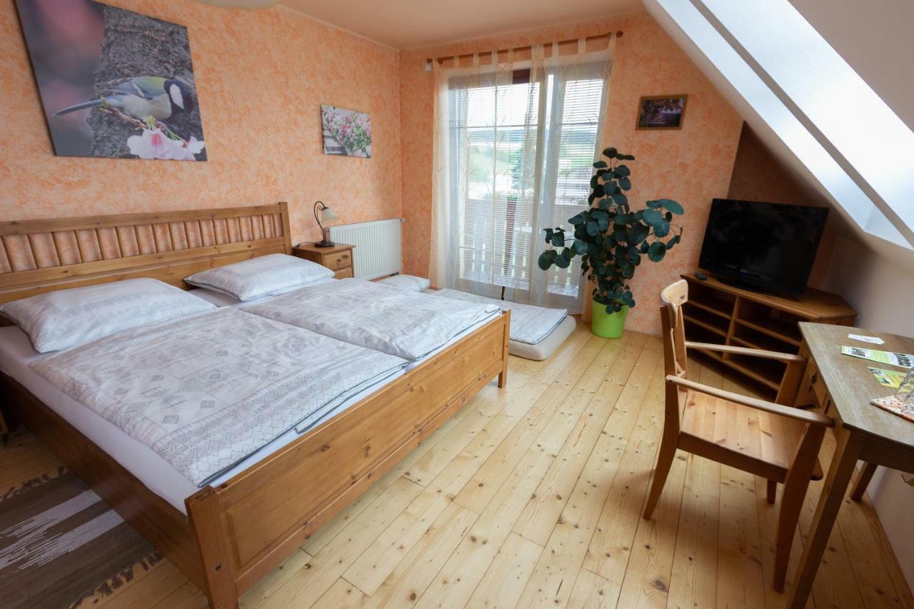 Penzion Pod Hradem Potštejn Exteriér fotografie