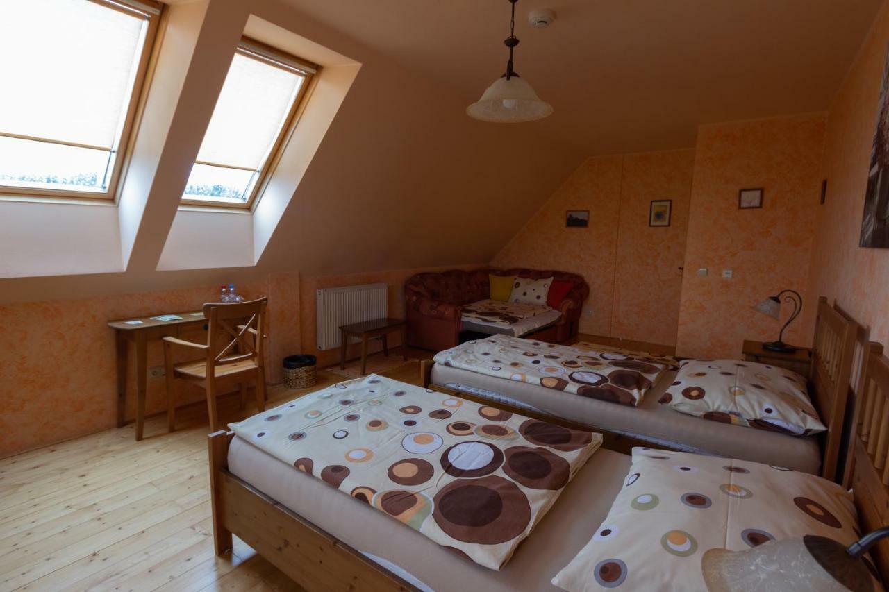 Penzion Pod Hradem Potštejn Exteriér fotografie